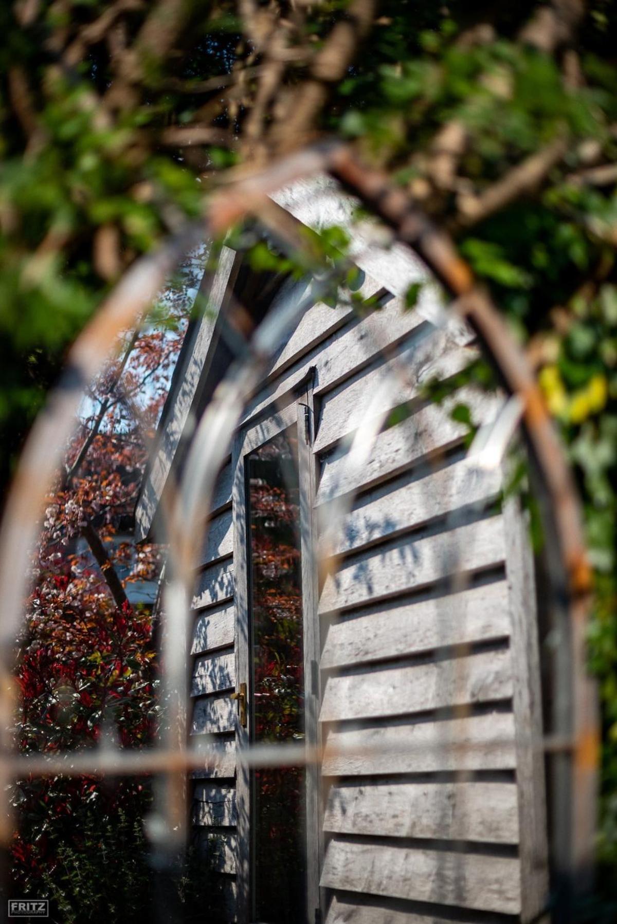 The Tool Shed Nestled In Idyllic Countryside Vila Linchmere Exterior foto